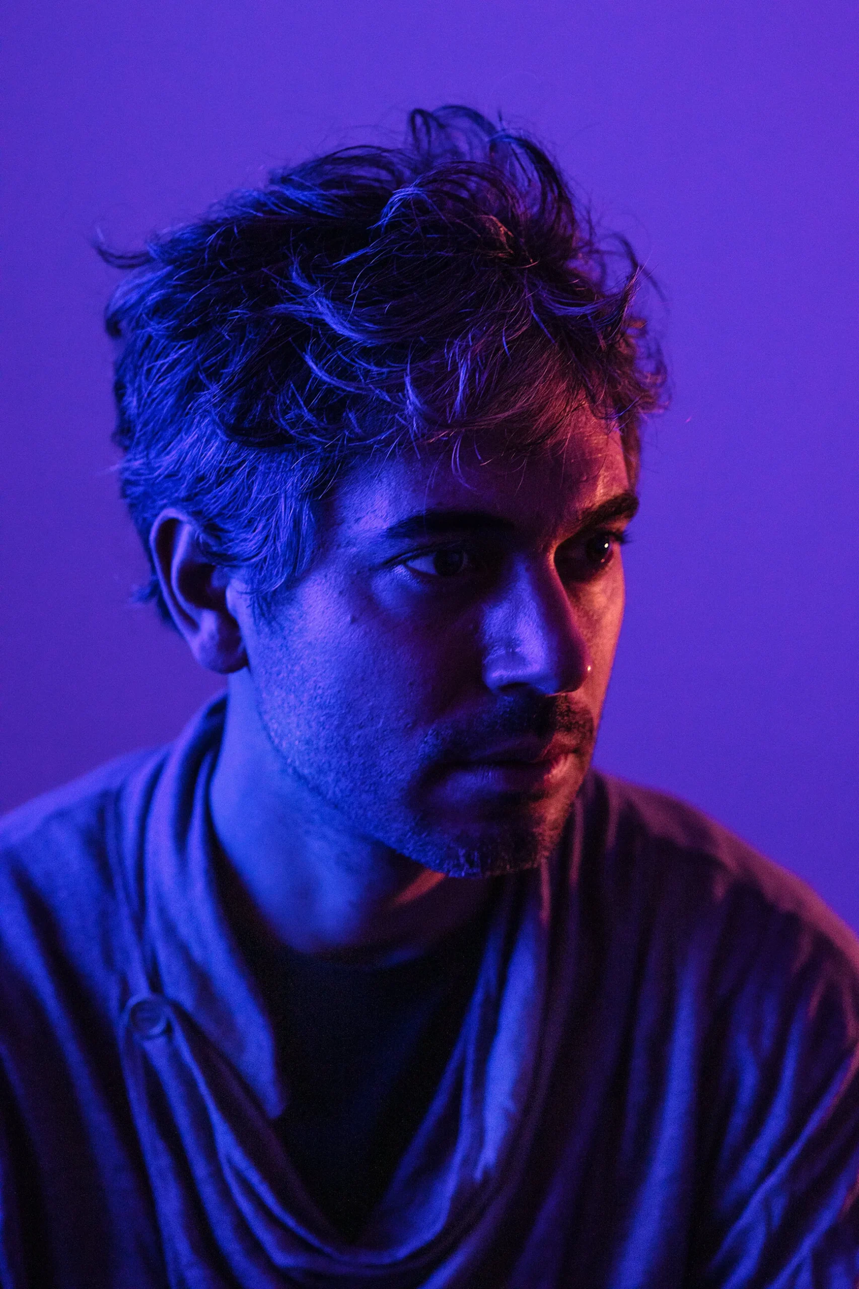 Fotografía artística en estudio ile ilgili görsel